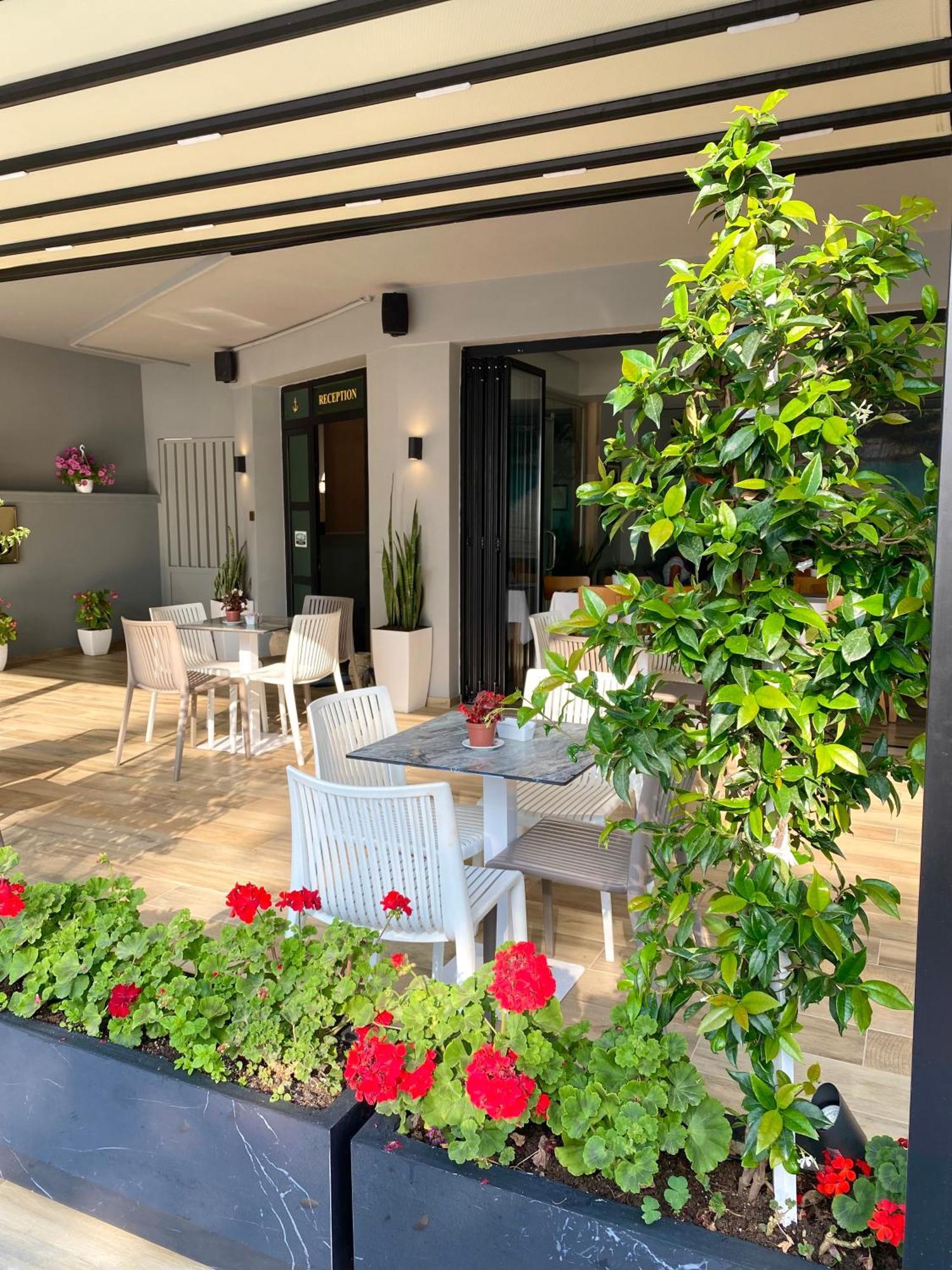 博柯酒店 Vlorë 外观 照片