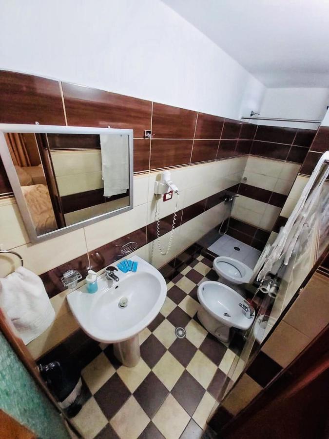 博柯酒店 Vlorë 外观 照片